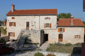 Holiday house with a swimming pool Stokovci, Central Istria - Sredisnja Istra - 7277  Светвинченат-Stokovci